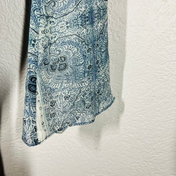 NEW! BCBGeneration Deep V Romper Long Sleeve Semi Sheer Light - 6 - Picture 6 of 7